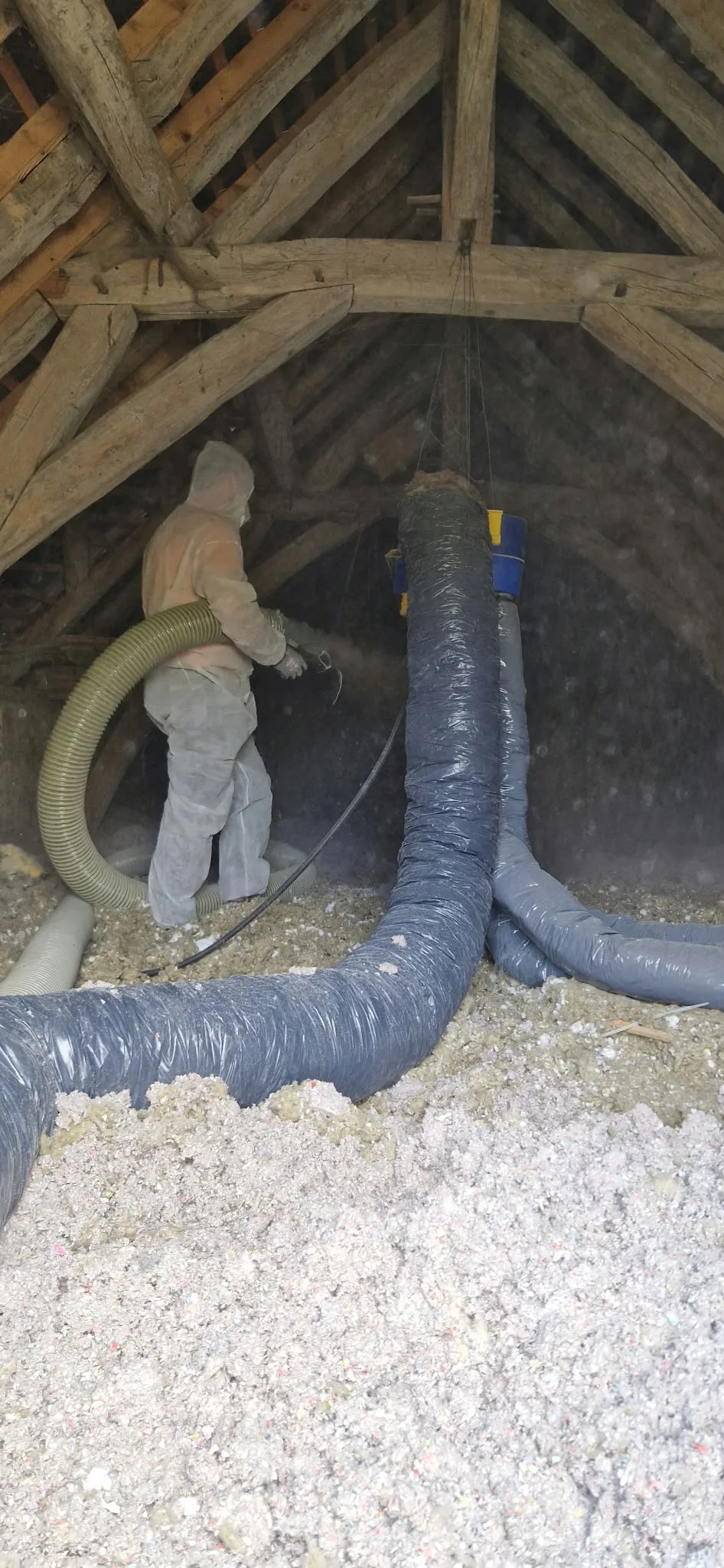L’isolation des combles par soufflage